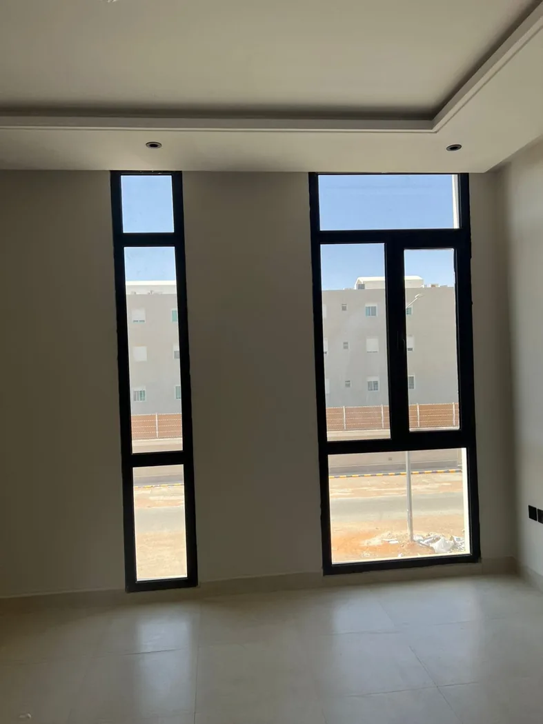 اختيار لون باب الألمنيوم